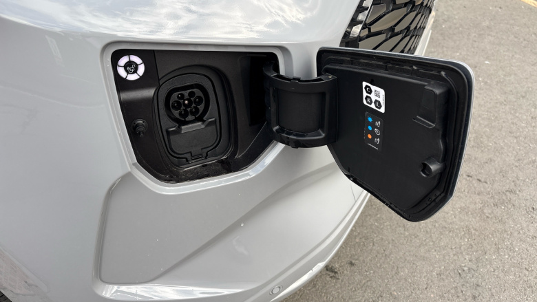 Ford Transit Custom E-320 L1 Rwd 100kW 65kWh H1 Van Limited Auto